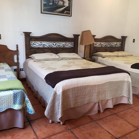 La Casa De La Alameda Panzió Antigua Kültér fotó