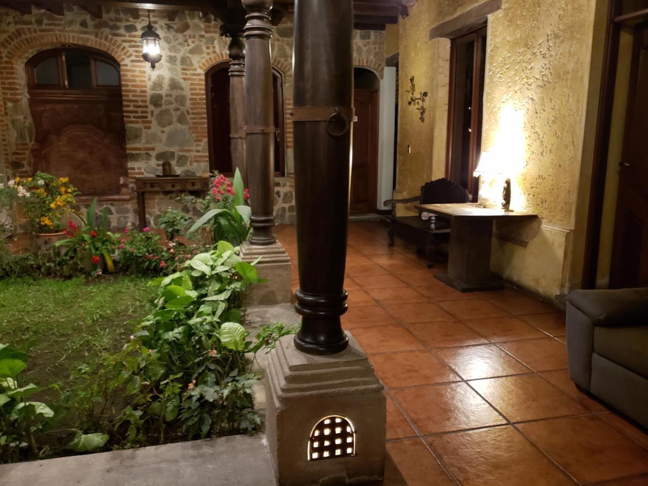 La Casa De La Alameda Panzió Antigua Kültér fotó