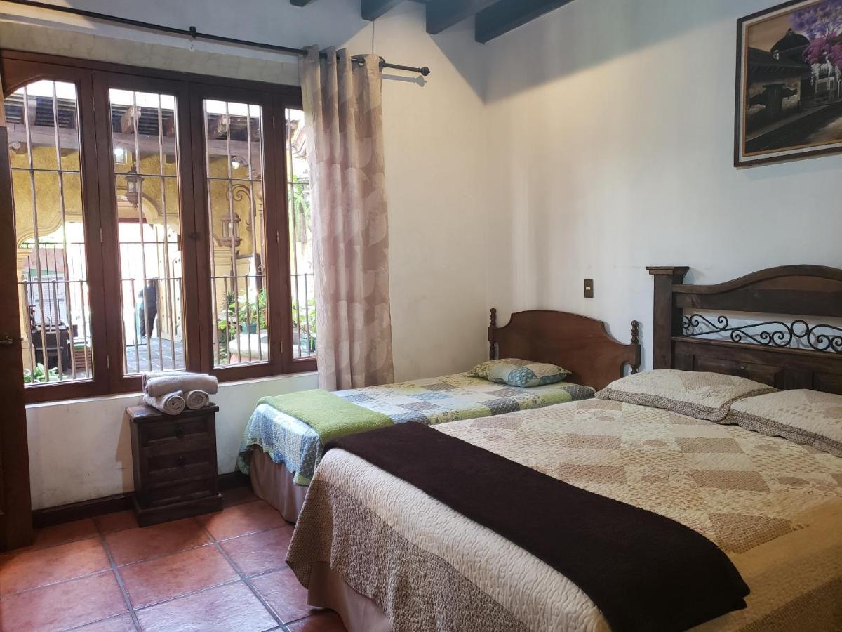 La Casa De La Alameda Panzió Antigua Kültér fotó
